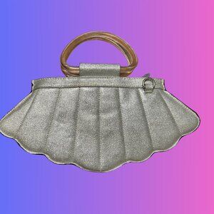 Lux DeVille Clam Shell Bag